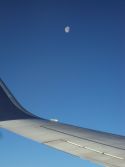 Lune et aile d'avion